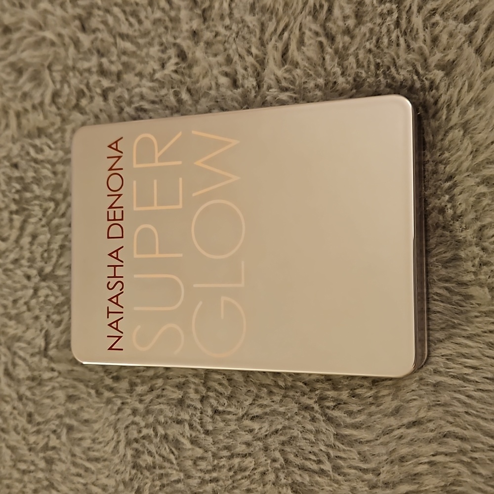 NATASHA DENONA SUPER GLOW EXTREME SHINE CRYSTAL HIGHLIGHTING POWDER SHADE 1 FAIR
